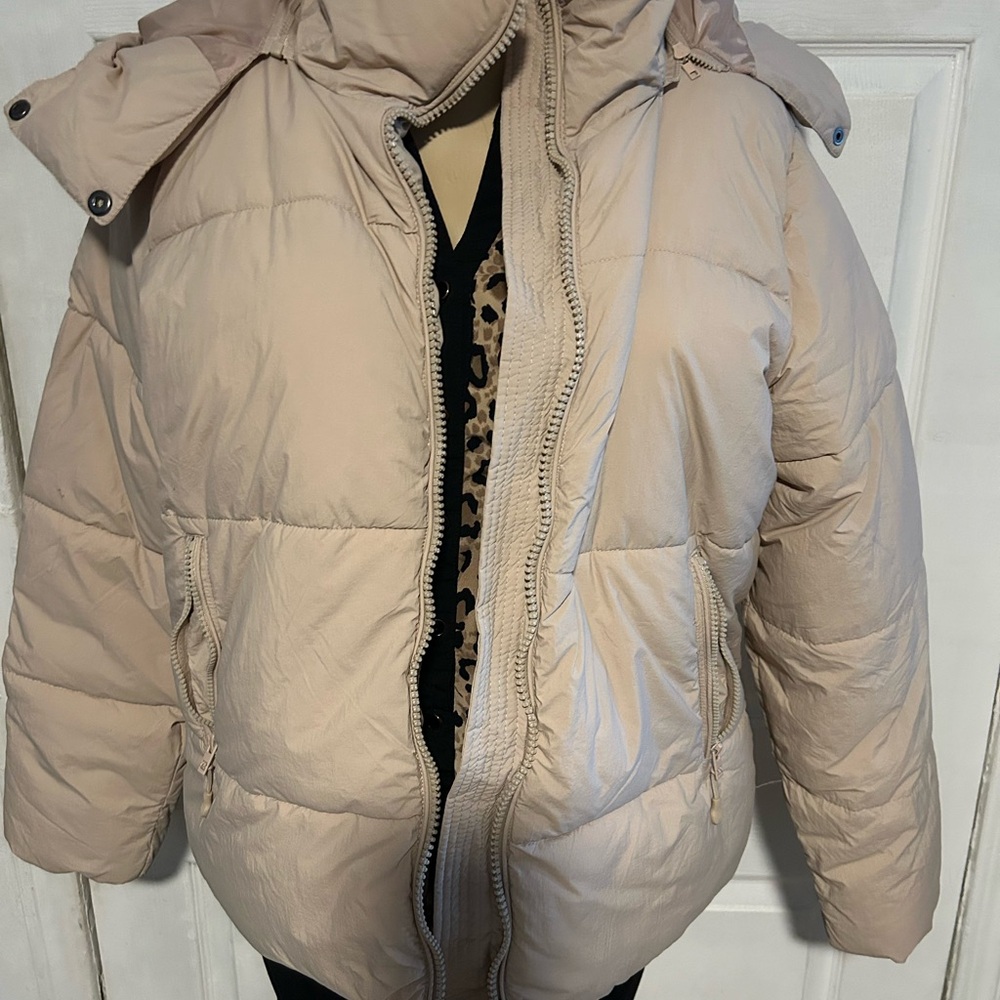 Women's Tan Puffer Jacket